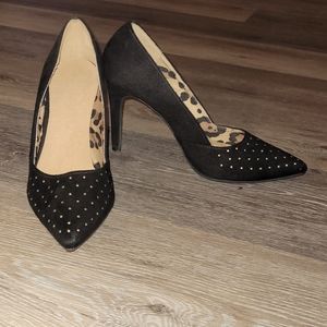 Black heels with gold studs